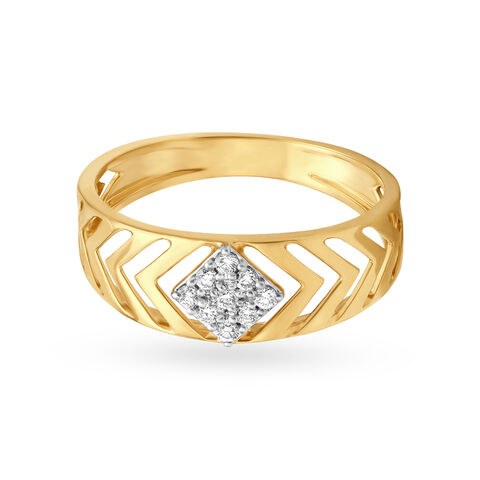 Luxurious 18 Karat Yellow Gold And Diamond Finger Ring