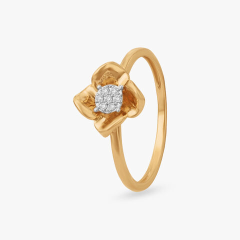 Floral Poise Diamond Ring