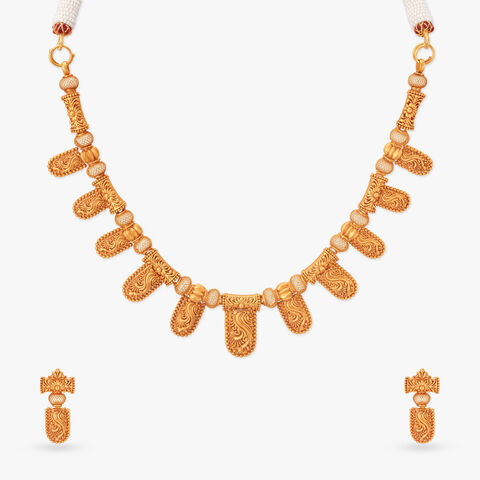 Elegant Gold Necklace Set