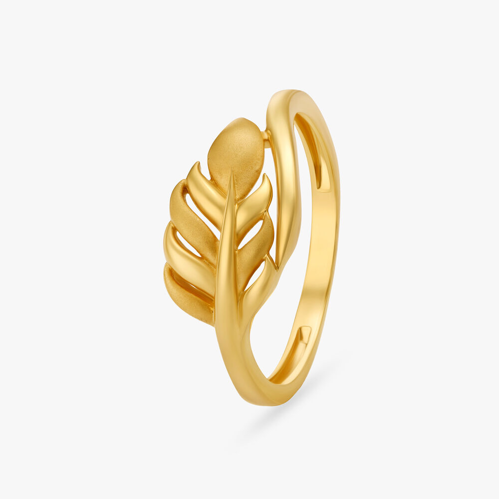 Graceful Feather Ring