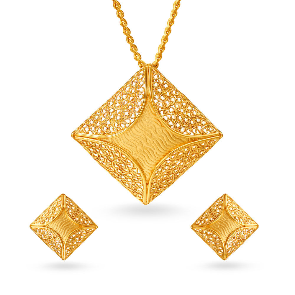 Pendant set designs by tanishq shop