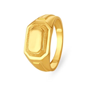 Timeless 22 Karat Yellow Gold Box Finger Ring