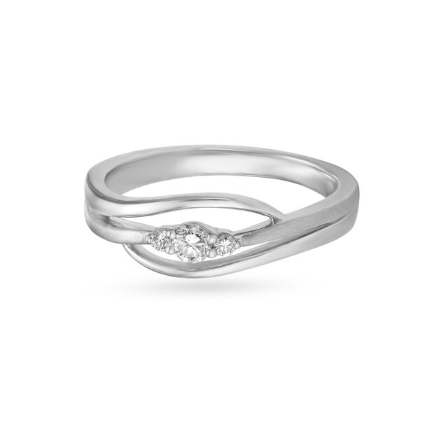 Striking White Platinum Finger Ring
