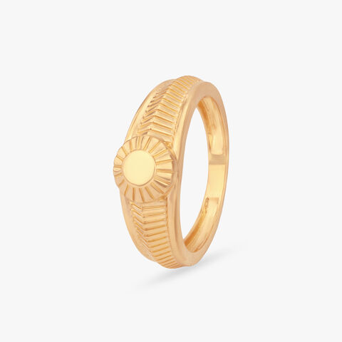 Regal Sunburst Gold Ring for Men