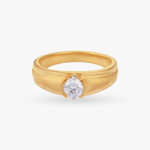 Distinctive Shine Solitaire Ring for Men