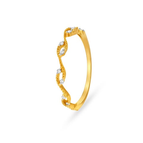 Wavy Elegant Gold and Diamond Finger Ring
