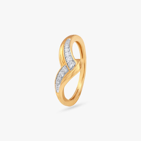 Overlapping Vanki Diamond  Ring