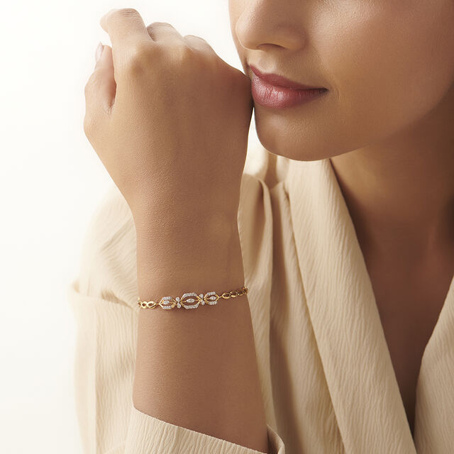 Dainty Charming Diamond Bracelet