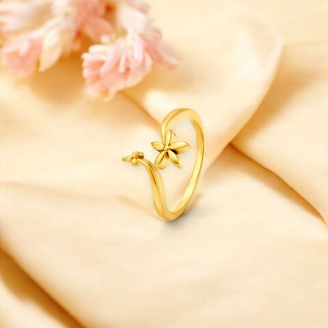 Exquisite 22 Karat Yellow Gold Floral Finger Ring