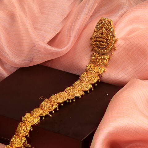 Queenly Lakshmi Nakshi Jada