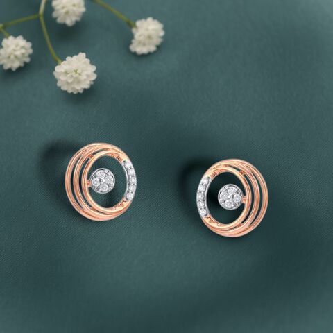 Spiralled Shine Diamond Stud Earrings
