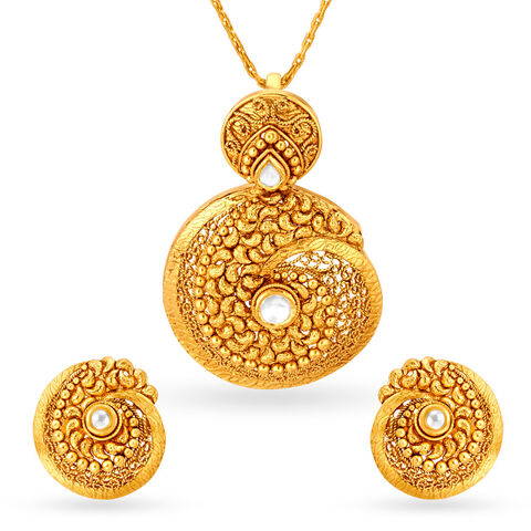 Enchanting Gold Pendant and Earrings Set