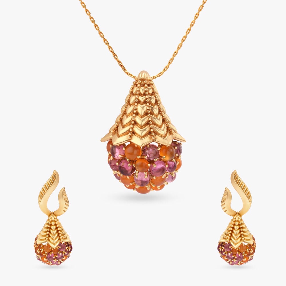 Vineyard Glow Gold Pendant and Earrings Set