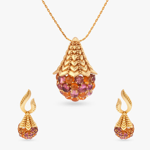 Vineyard Glow Gold Pendant and Earrings Set