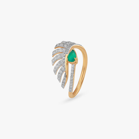 Regal Chic Diamond Ring