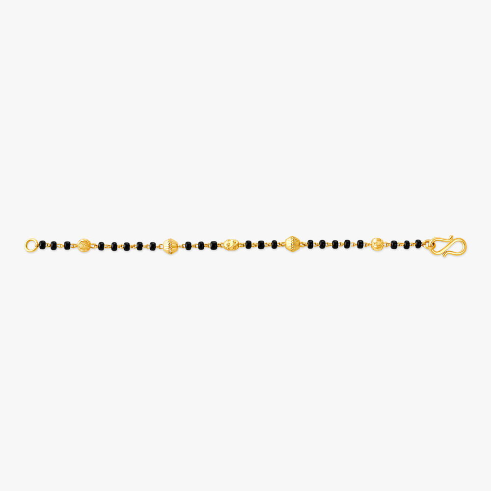 Tanishq gold store hand mangalsutra