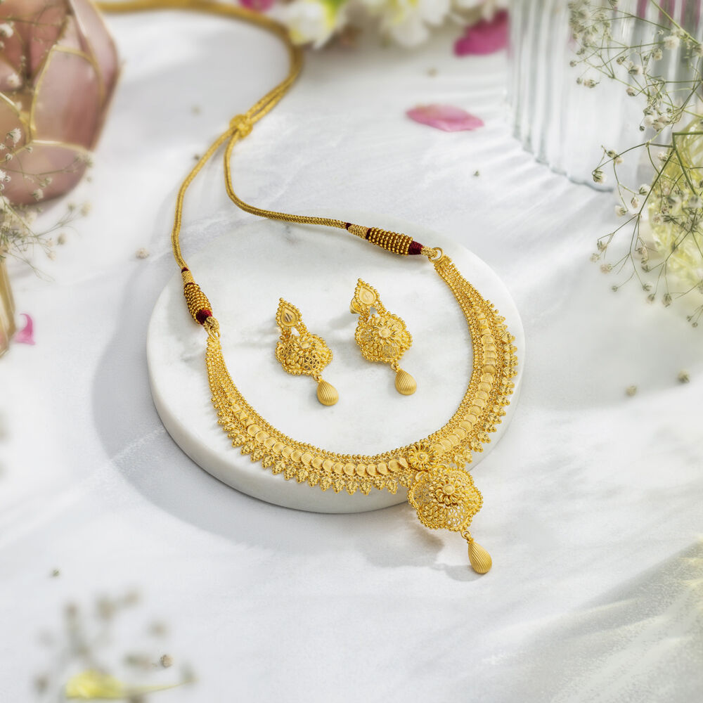 Tanishq jewellery set with price shop