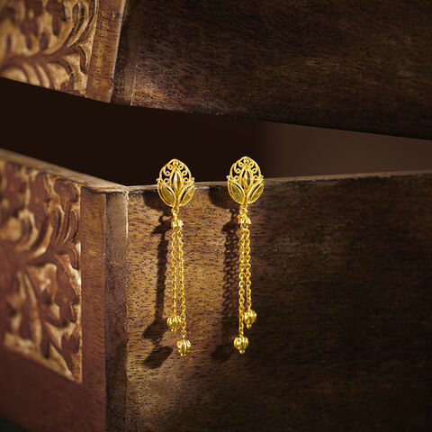 Trendy Floral Drop Earrings