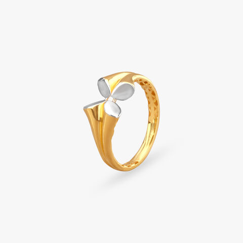 Twist Form Gold Ring