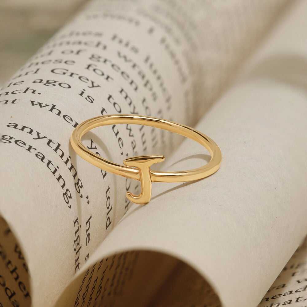 J initial ring gold top