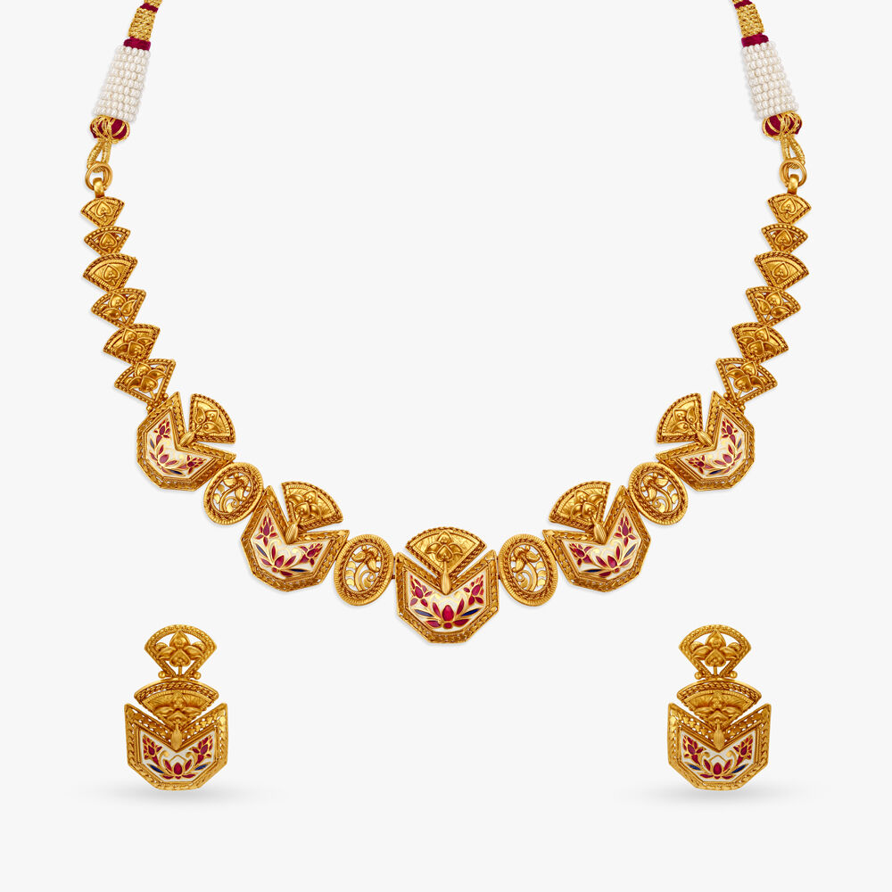 Gold necklace tanishq price online