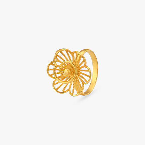 Svarna Kamal Gold Ring