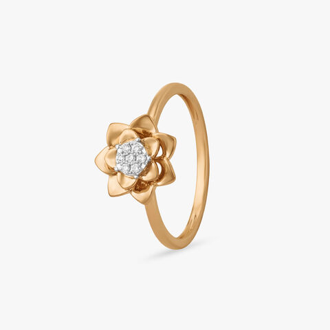 Bloom Crest Diamond Ring