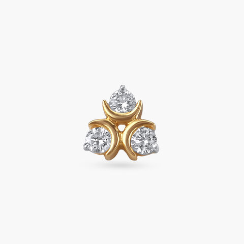 Triangular Gleam Diamond Nose Pin