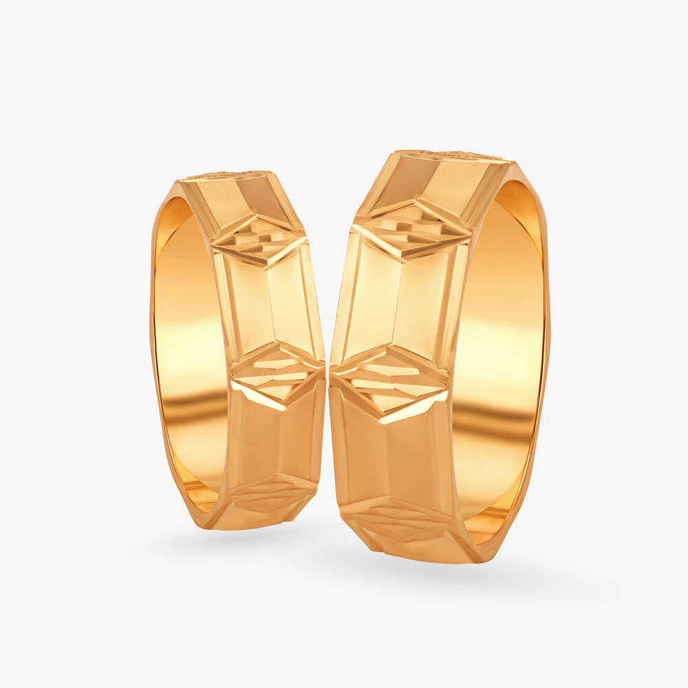 Enigmatic Men's Gold Finger Ring