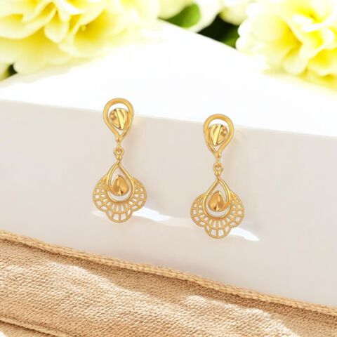 Scalloped Shine Gold Drop Earrings