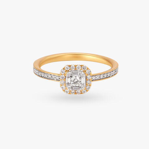 Delightful Diamond Finger Ring