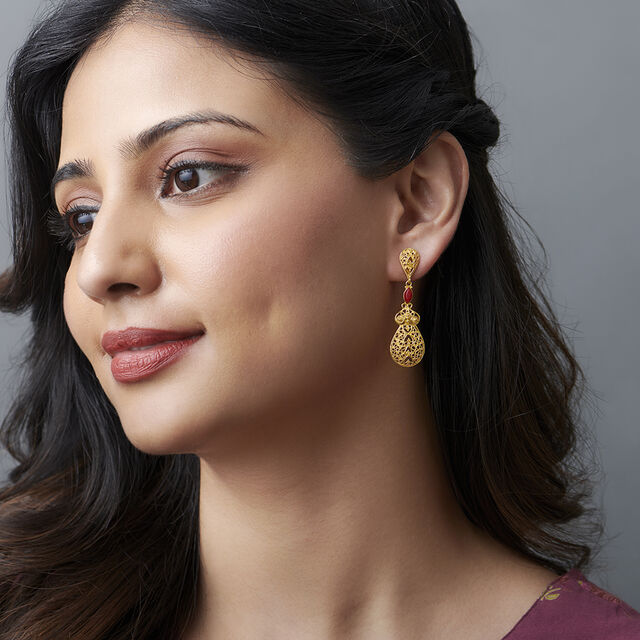 Sophisticated Filigree Gold Drop Earrings,,hi-res image number null