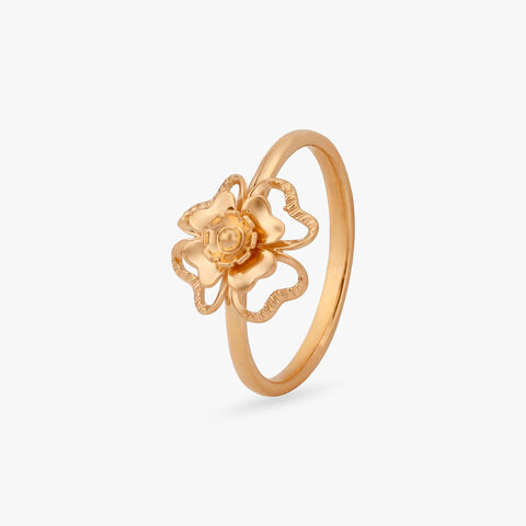 Scalloped Petal Gold Ring