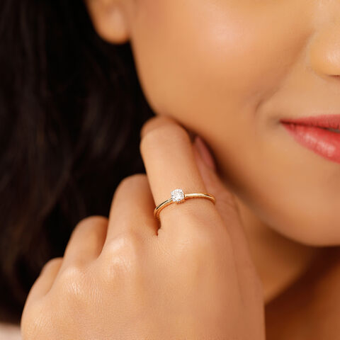 Happy Treasures Solitaire Finger Ring