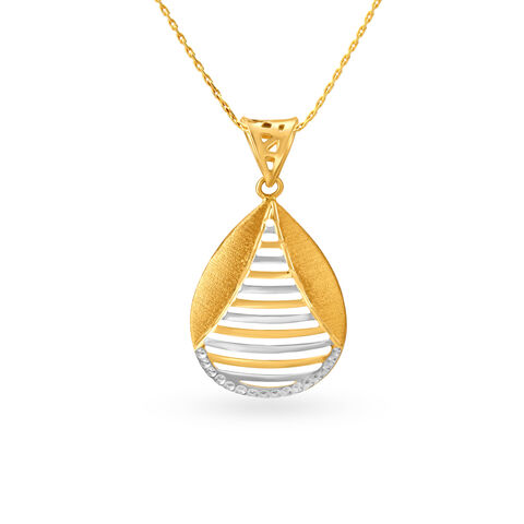 Chic Gold Pendant