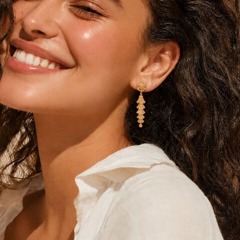 Shobhamoy Dipalankar Gold Jhumka Earrings
