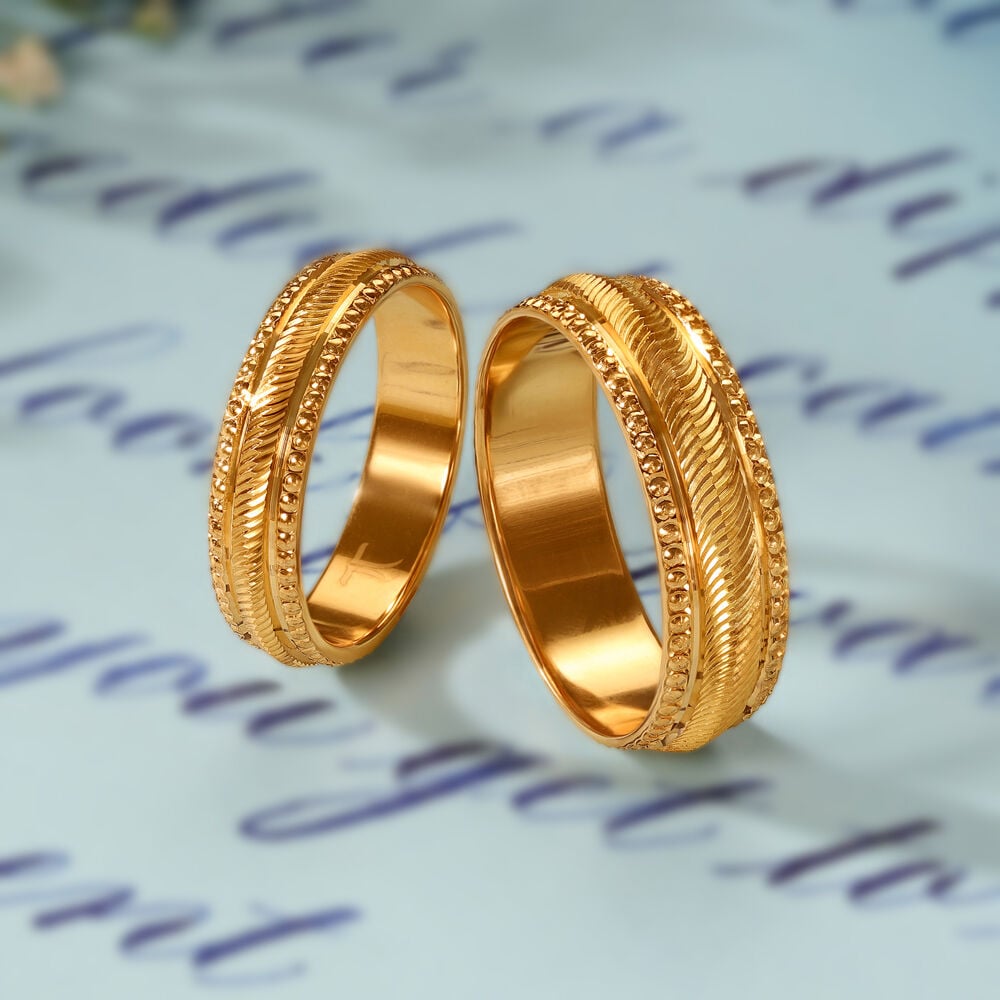 Bloom Sparkle Hunt - By Tanishq Jewellery | Makeupandbeauty.com | Tanishq  jewellery, Jewelry bracelets gold, Gold rings fashion