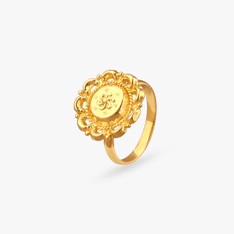 Swirl Medallion Gold Ring