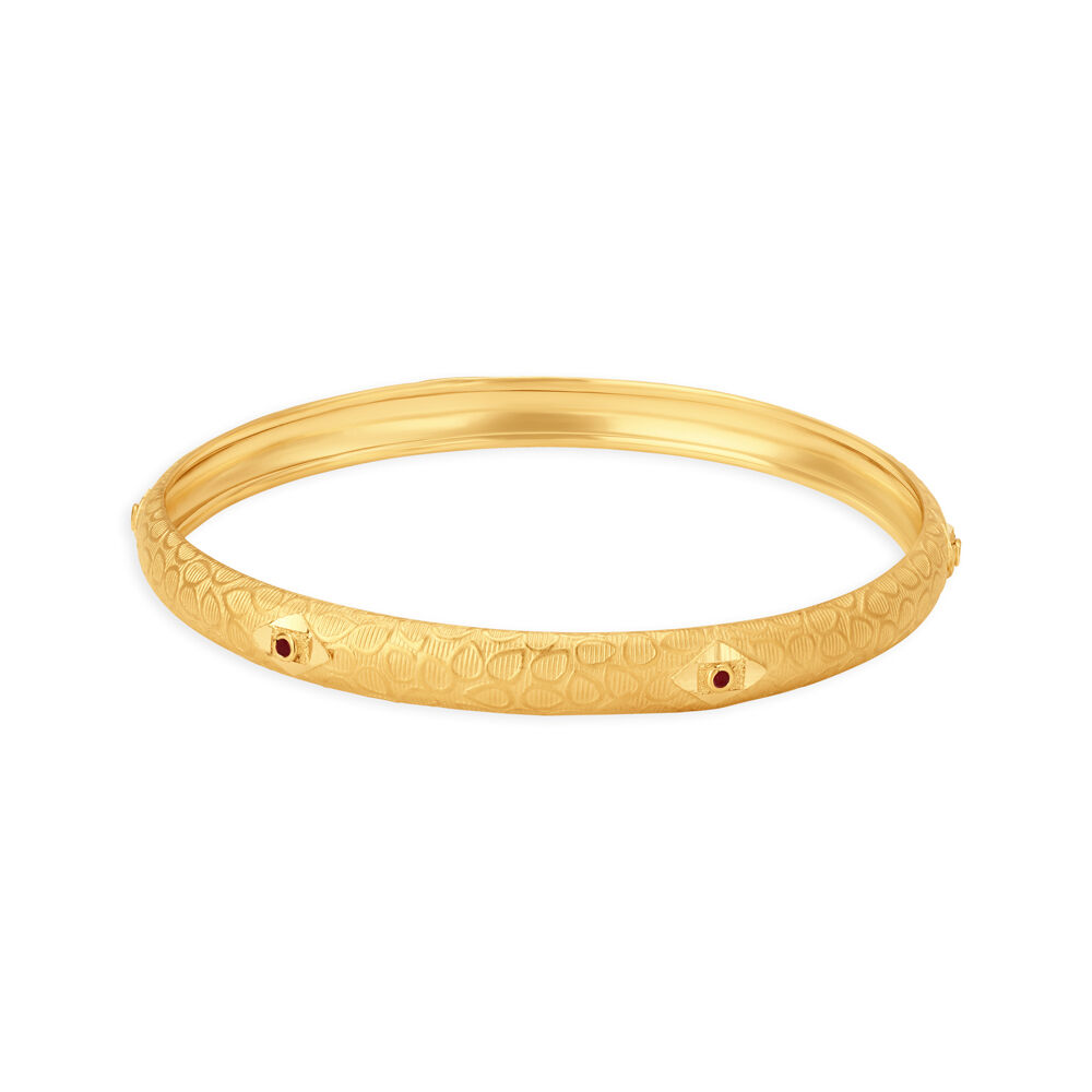 Minimalistic Gold Bangle with Leaf Carvings