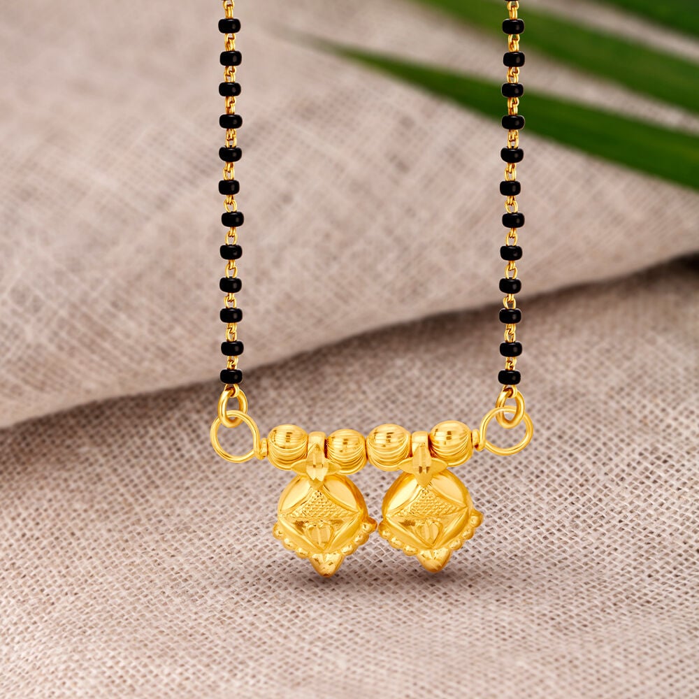 Simple mangalsutra pendant on sale