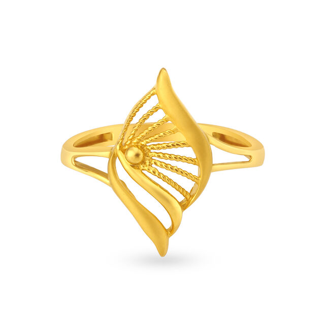 Striking Yellow Gold Conch Finger Ring,,hi-res image number null
