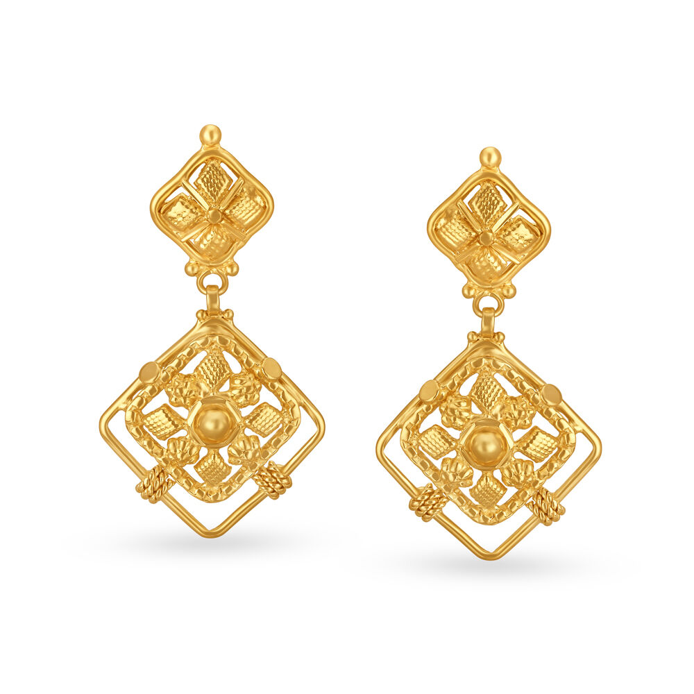 Glamorous 22 Karat Yellow Gold Blooming Stud Earrings