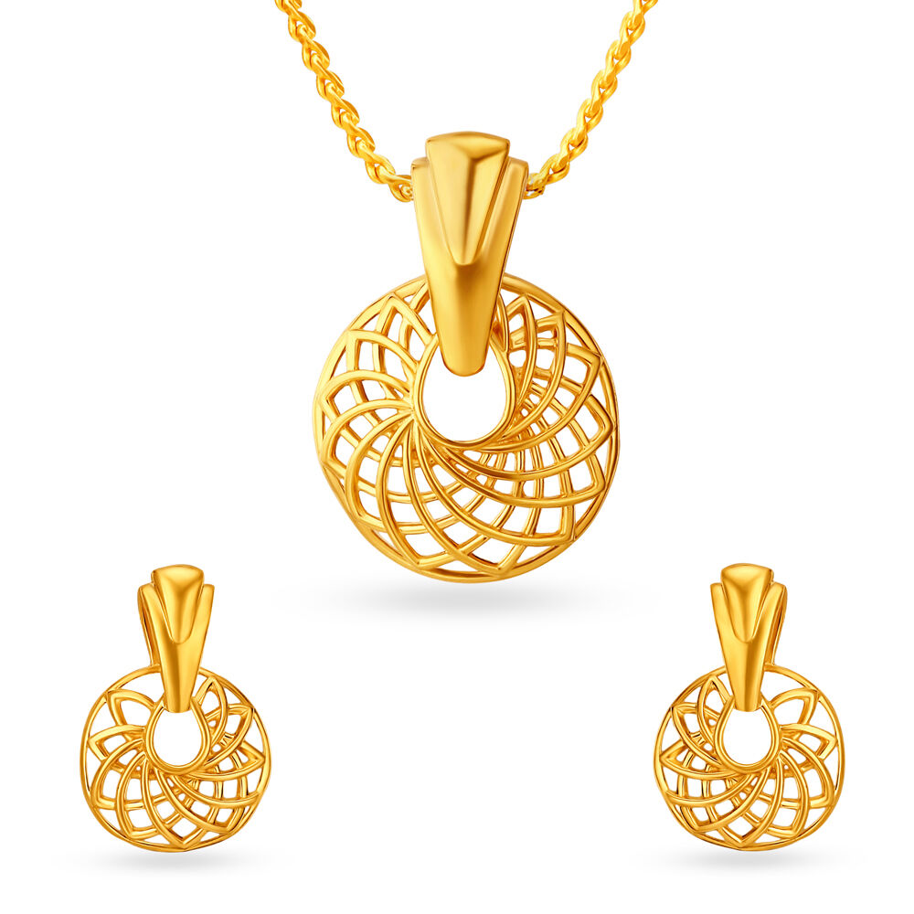 Gold ring and earring deals set