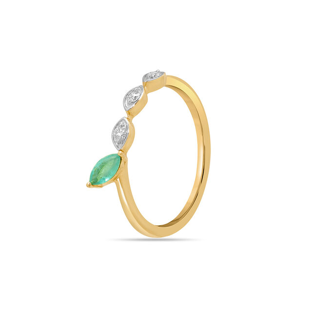 14 KT Yellow Gold Spellbound Whispers Emerald Finger Ring,,hi-res image number null