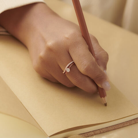 Lovely Floral Diamond Ring