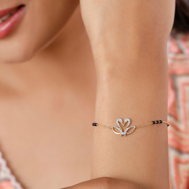 14 KT Captivating Diamond Mangalsutra Bracelet