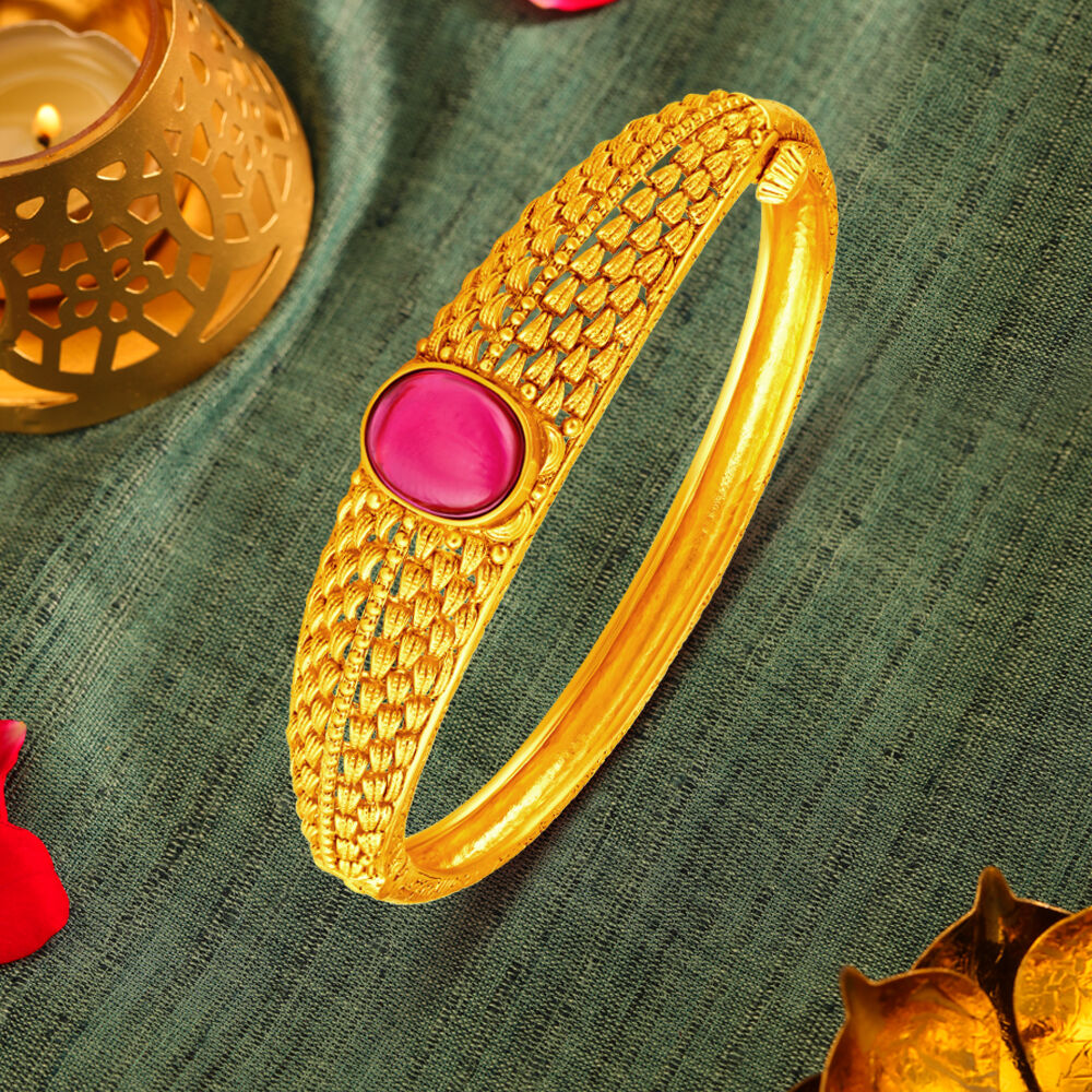 Gold Bangle for Women | Mia by Tanishq Bangle Online