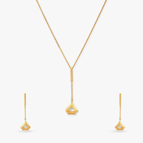 Charming Stylish Necklace Set