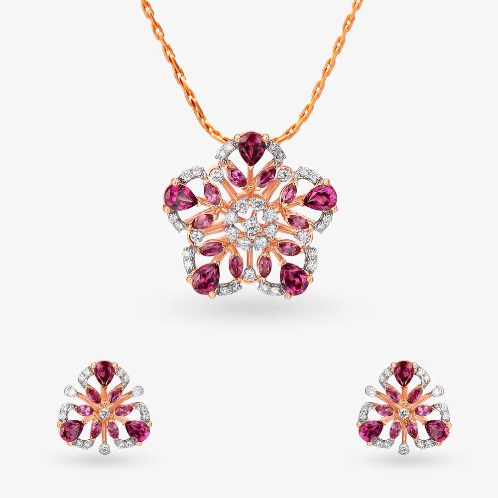 Twinkling diamond necklace outlet