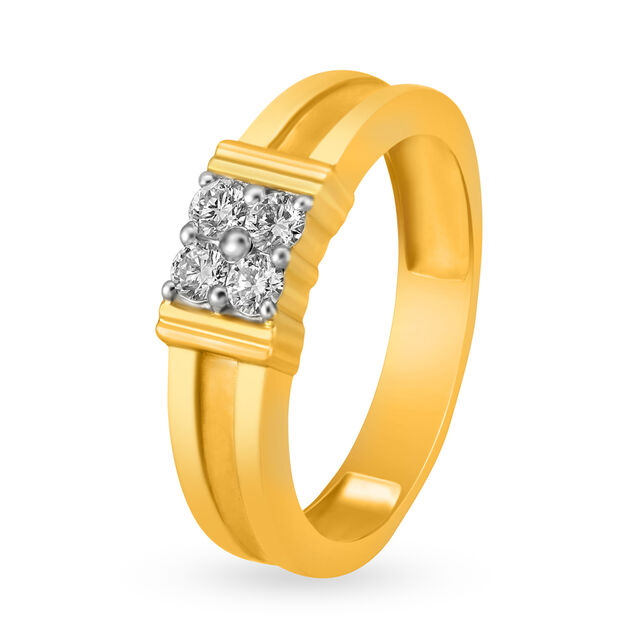 Glimmering 18 Karat Yellow Gold And Diamond Floral Ring 